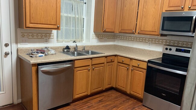 Room in Townhome on Plank Bridge Way