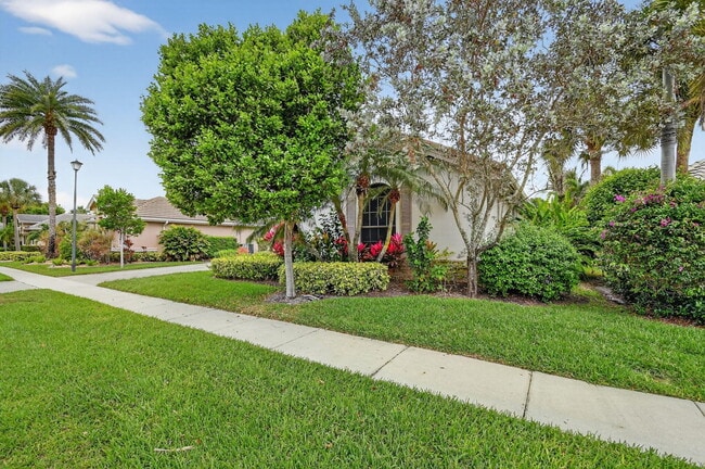 Photo - 10337 Trianon Pl