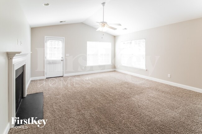 Photo - 108 Farm Quarters Dr