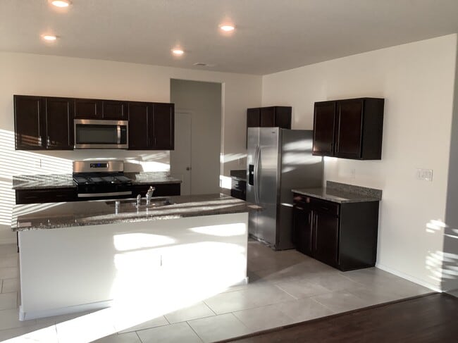 Photo - 2281 Solara Loop NE