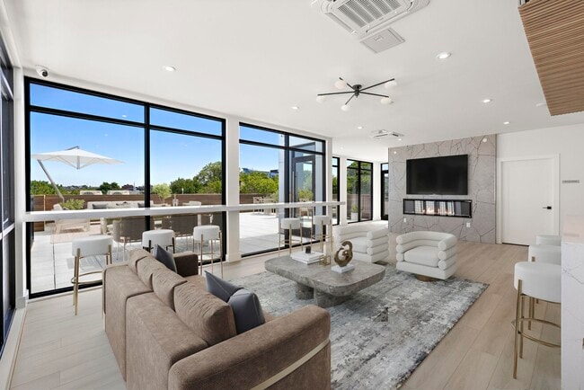 Photo - 4525 Bergenwood Ave Unit 404