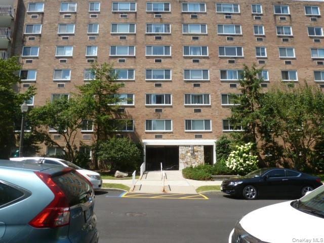 Building Photo - 416 Benedict Ave Unit 1G