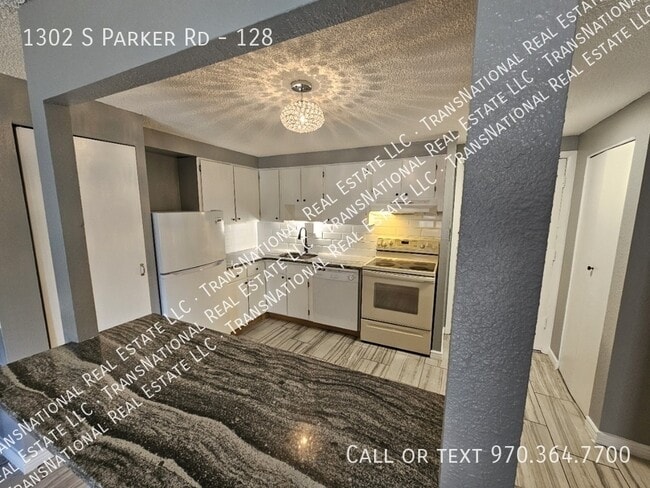Building Photo - 1302 S Parker Rd Unit 128