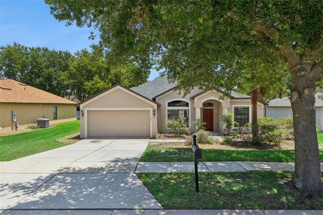 1106 Natural Oaks Dr