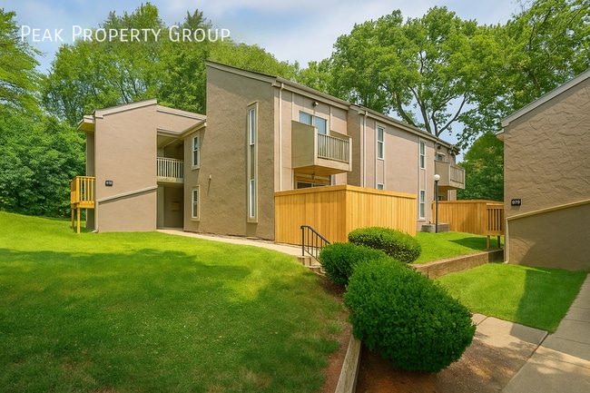 Building Photo - 965 Quay Ave Unit F