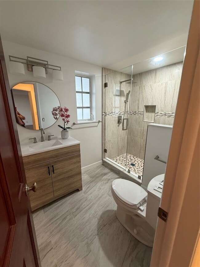 Photo - 619 Kensington Pl