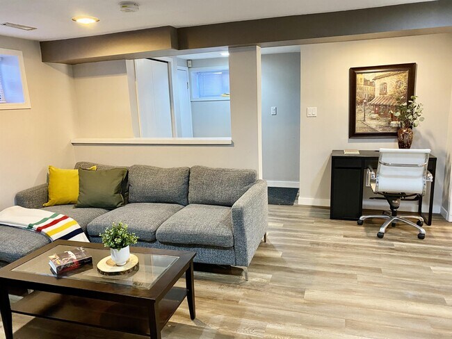 Photo - 8228 93a Ave NW