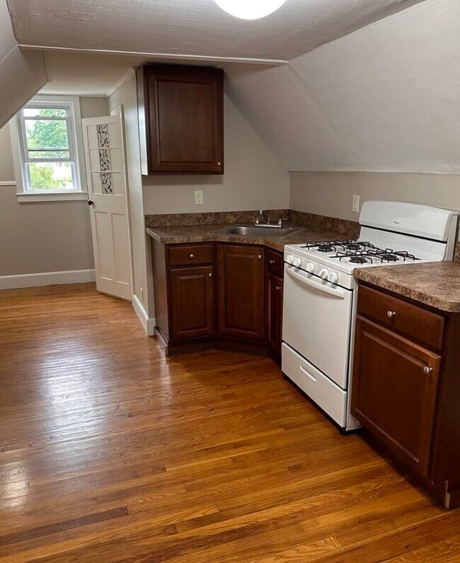 Photo - 177 Pleasant St Unit 2