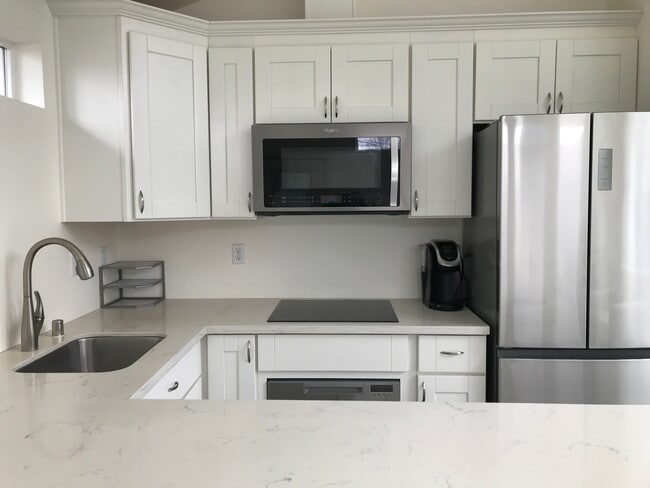 Kitchen - 1912 F St Unit 1