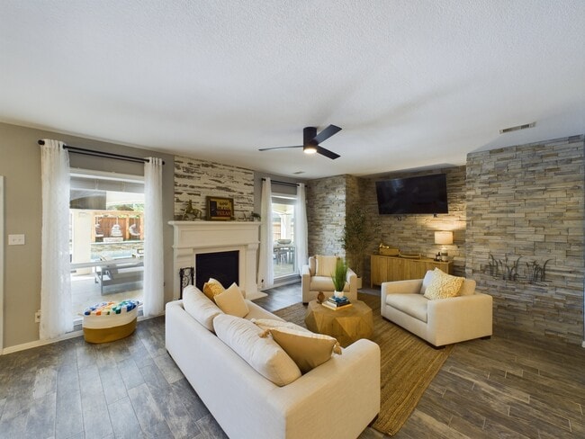 Photo - 8011 Colton Mining Ct