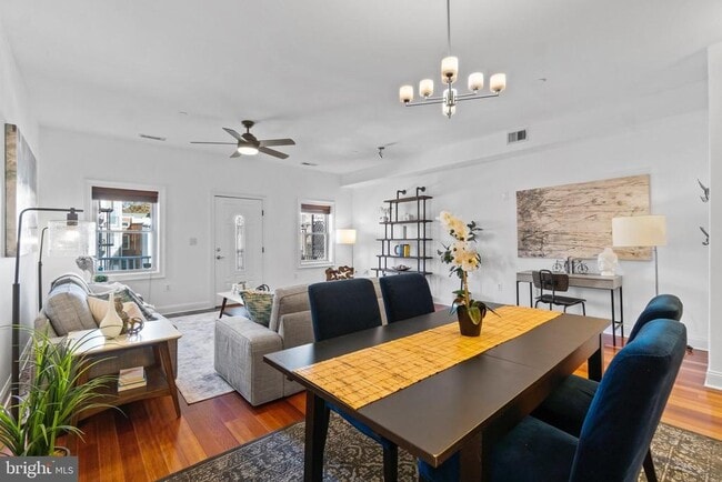 Photo - 1429 Clifton St NW Unidad 4