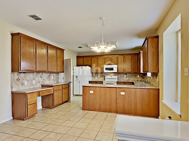 Photo - 6410 Oldham Cv