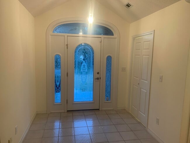 Photo - 343 Ruckel Dr