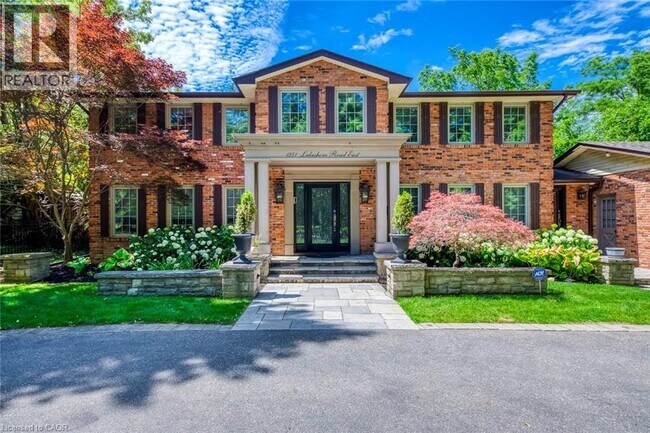 Photo - 1251 Lakeshore Rd E