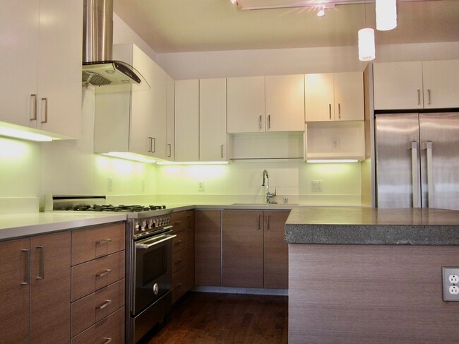 Building Photo - 18 Boardman Plz Unit 20 Rental