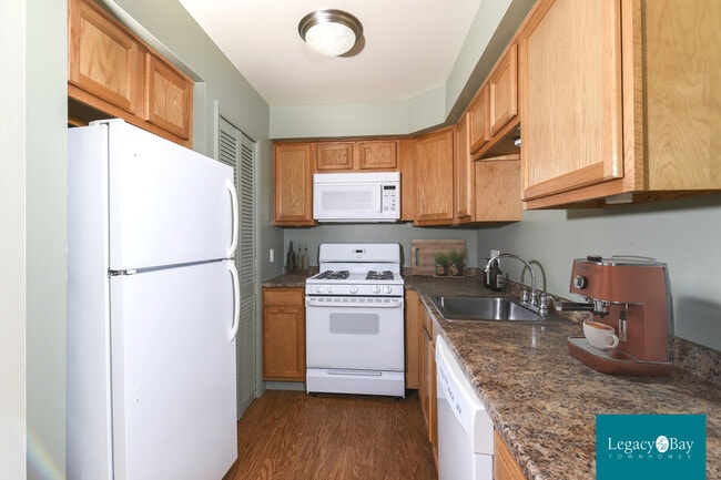 Legacy Bay Townhomes