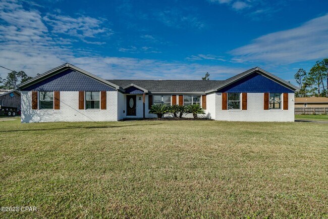 4339 Pine Tree Ln
