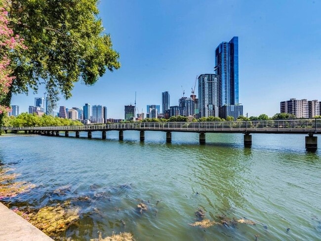 Photo - 500 E Riverside Dr Unidad 206