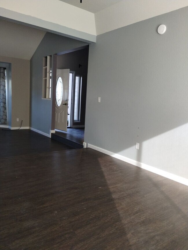 Photo - Executive Style Pet Friendly home