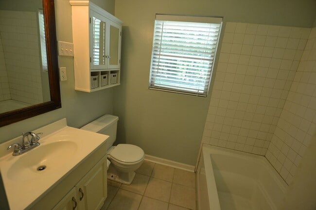 Building Photo - West Feliciana School District! 3 bedroom, 1.5 bath home in coveted Audubon Hills Subdiv