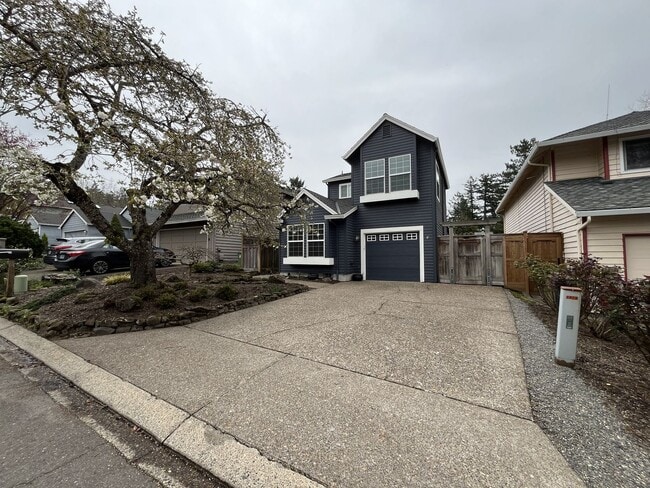 Photo - Stunning Lake Oswego Home with Outdoor Retreat, Vaulted Ceilings & Walk-In Closet