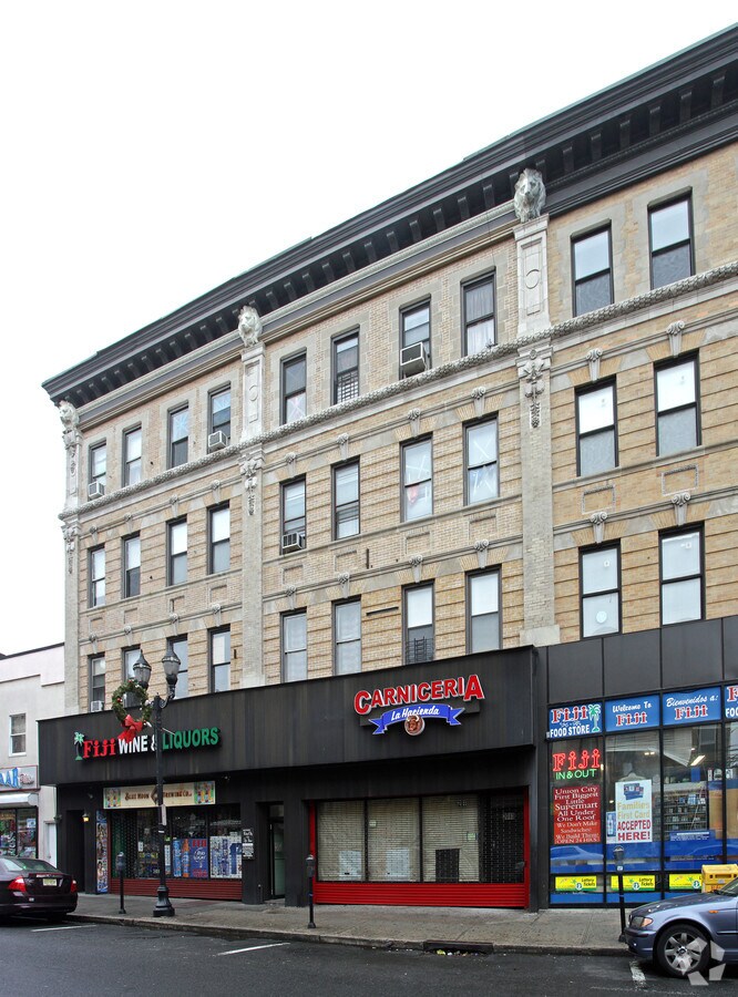 Photo - 2911 Bergenline Ave