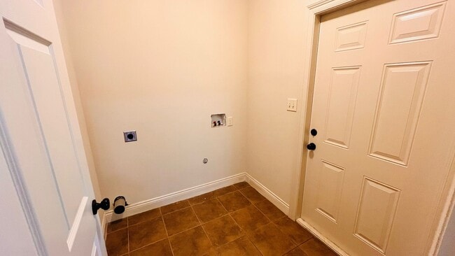 Photo - 2709 Enterprise Blvd