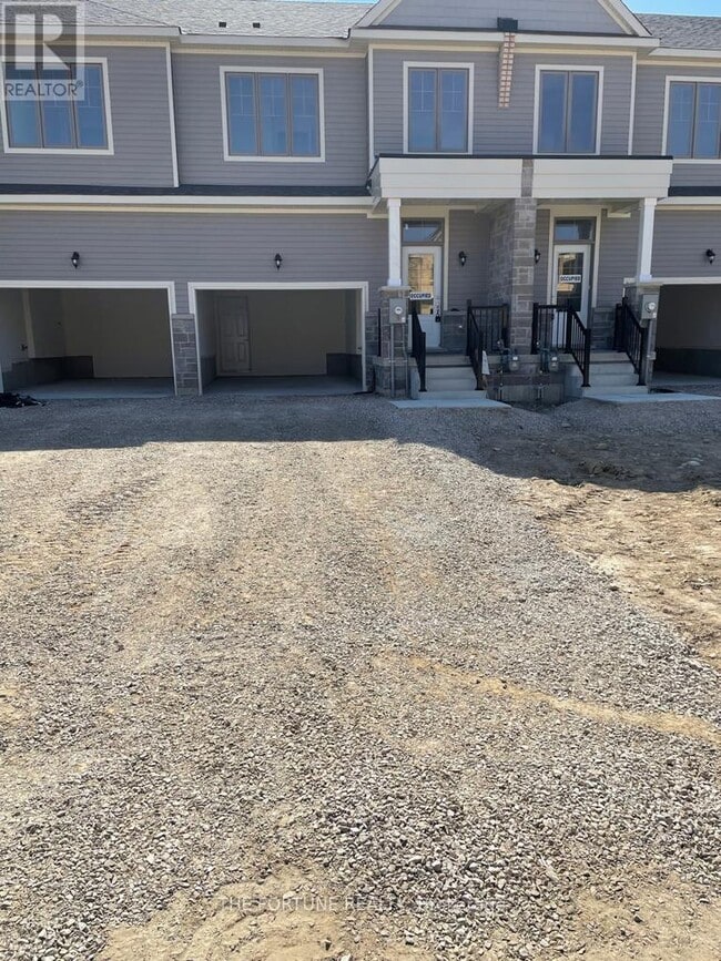 Photo - 15 MacKenzie St