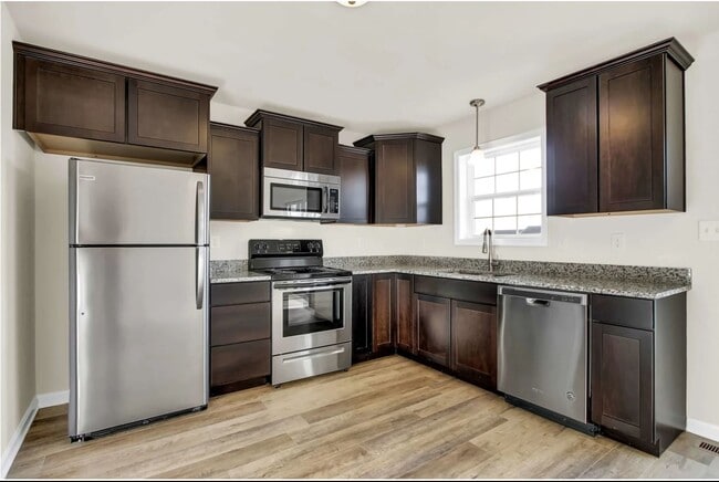 Photo - Quinn Station