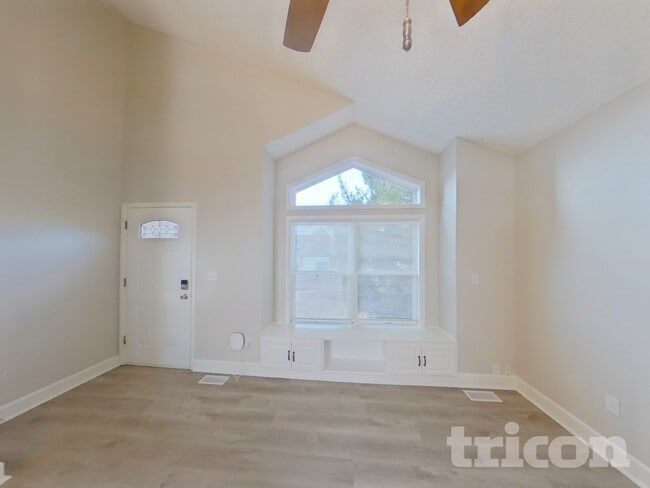 Photo - 3460 Cedarhurst Way