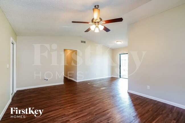 Photo - 1032 Ridgeway Dr Casa