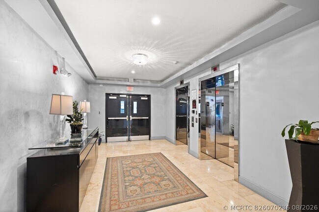 Photo - 3590 Coral Wy Unit #502