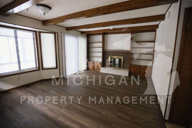 Photo - 4833 Stauffer Ave SE