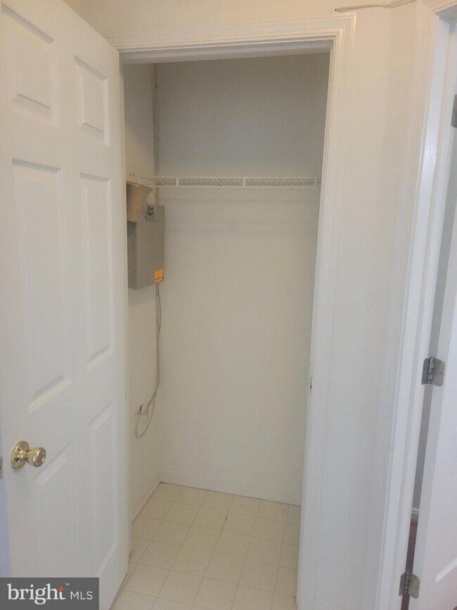 8868 Goose Landing Cir