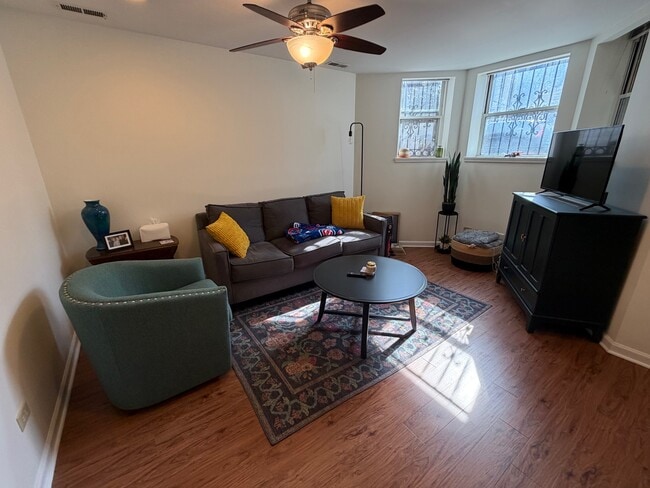 Photo - 1424 W Fletcher St Unidad G