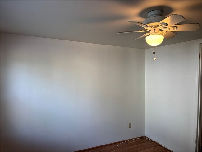 Photo - 2096 Norton St