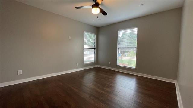 Photo - 2931 Ivandell Ave