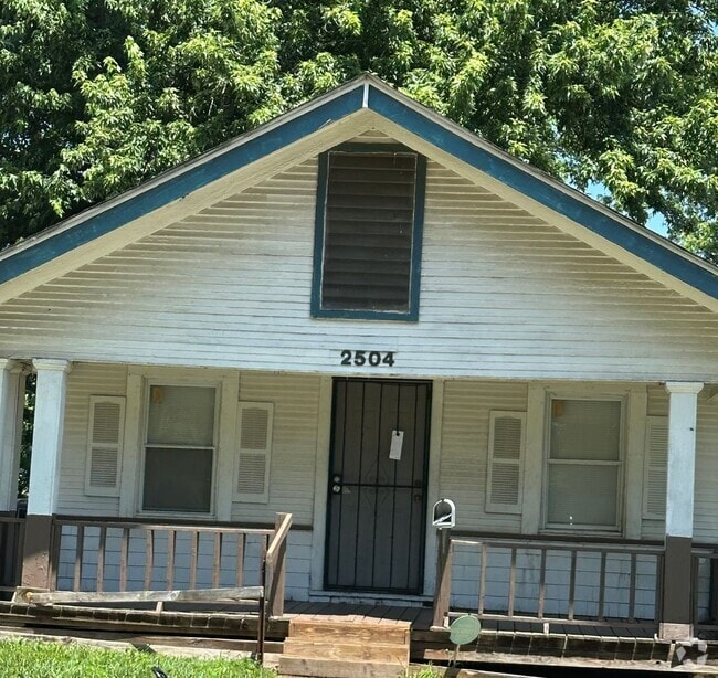 Building Photo - 2 Bedroom 1 Bath Rental