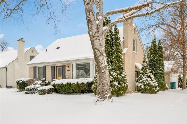 Photo - 2299 W Lincoln St