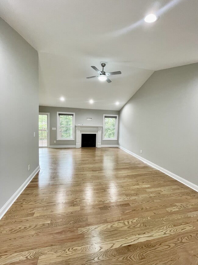 Photo - 124 Palmer Dr