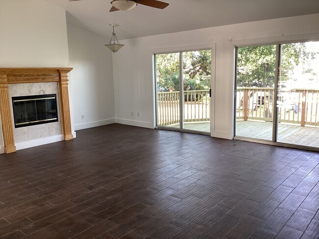 5708 E Highway 98