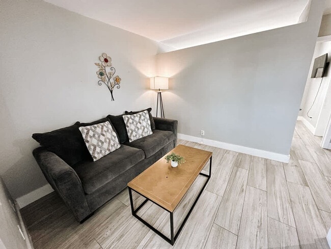 Photo - 50 Davie Blvd Unit SI FL2-ID1504030P