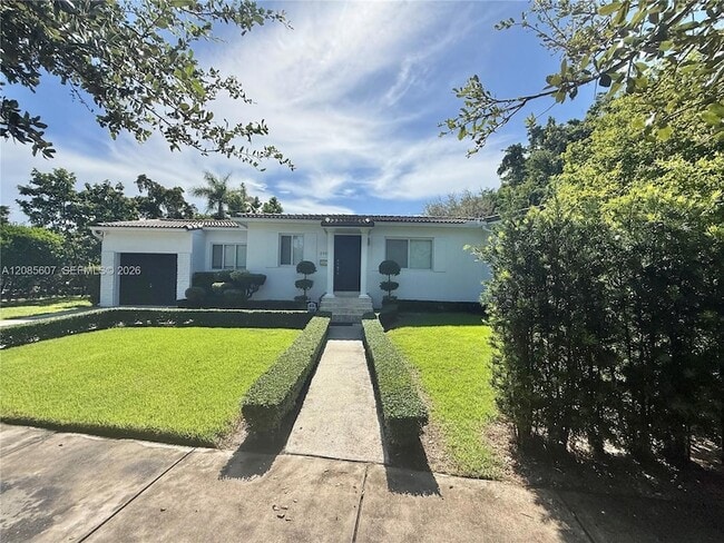 Photo - 2001 Coral Gate Dr