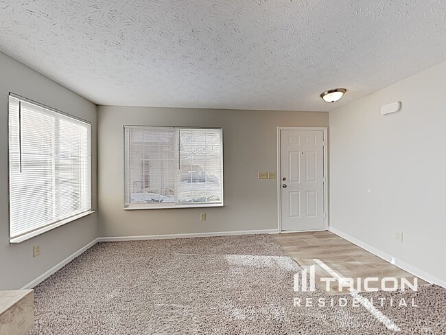 Photo - 2621 Grand Fir Dr