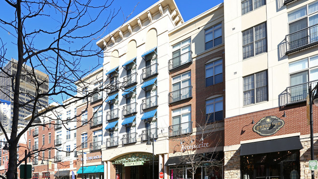 Building Photo - Residences at the Boulevard Rental