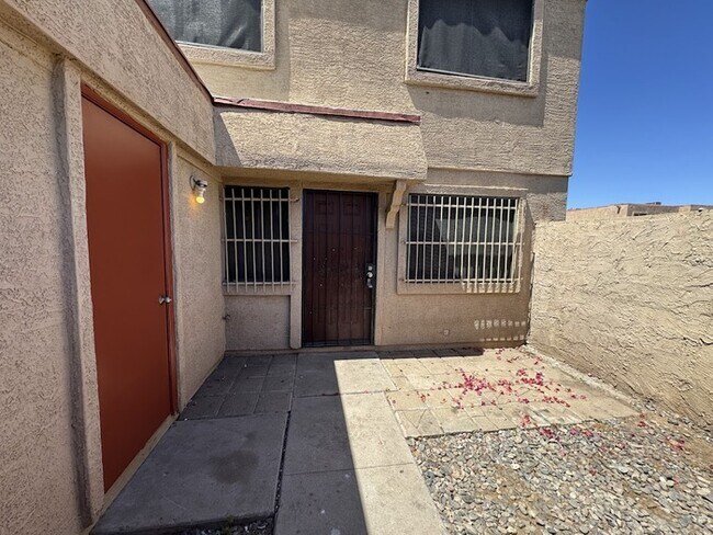 Photo - 3935 W Palomino Rd