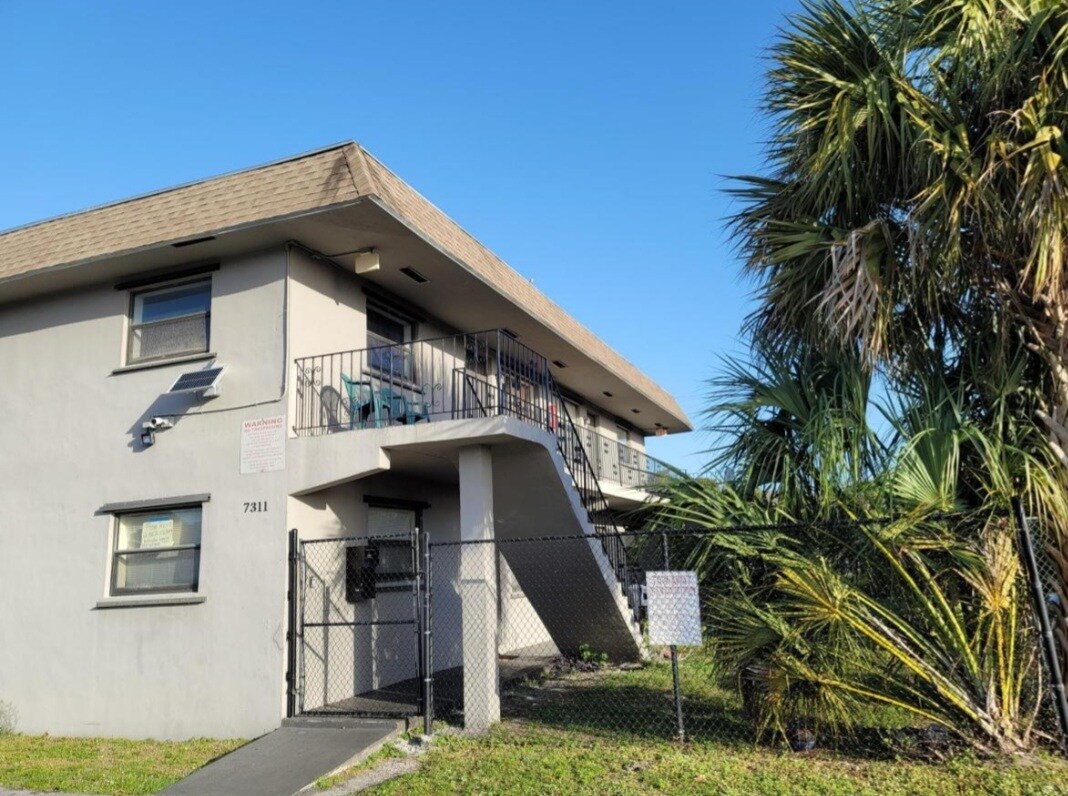 Photo - 7311 NW 37th St (Hollywood, FL)