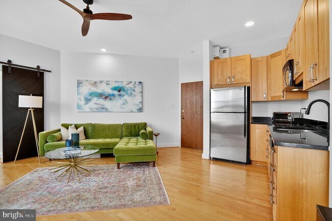 Photo - 1615 Q St NW Unidad 601