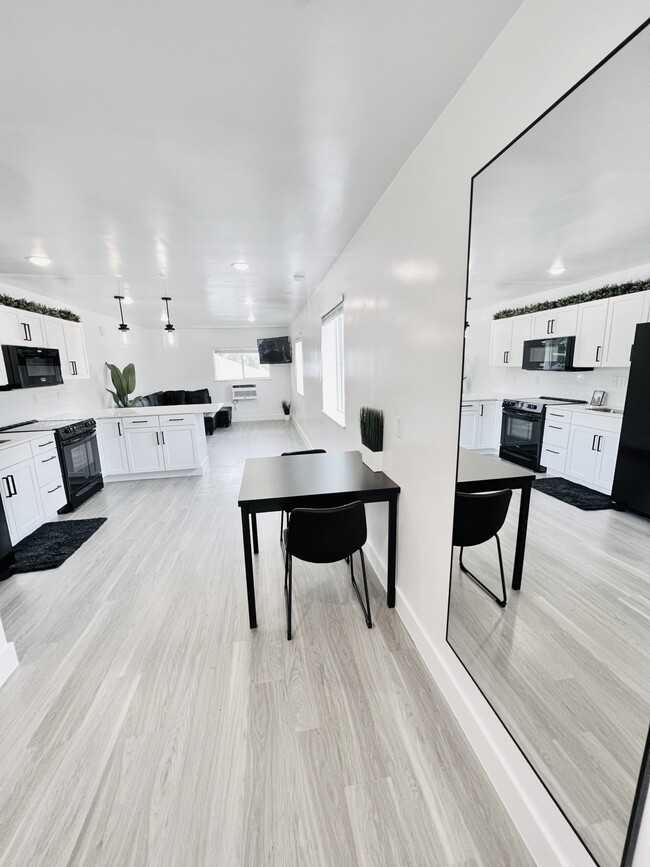 Photo - The Freehand