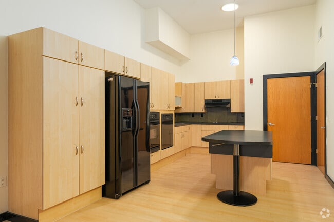 1BR, 1BA